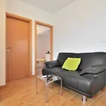 House سبليت