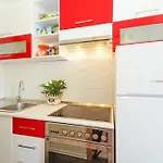 House * سبليت