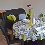 House * سبليت