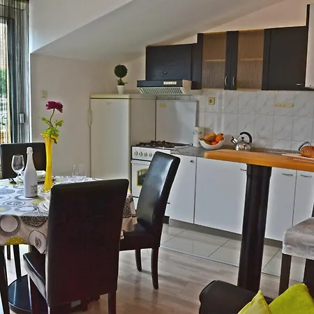 Daire House Split